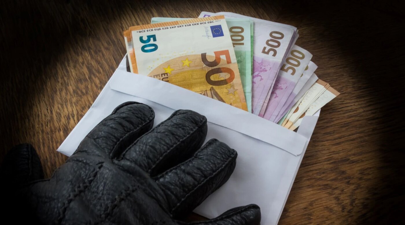 Στο φως «πλυντήριο» μαύρου χρήματος μέσω επιχειρήσεων κοινής ωφελείας