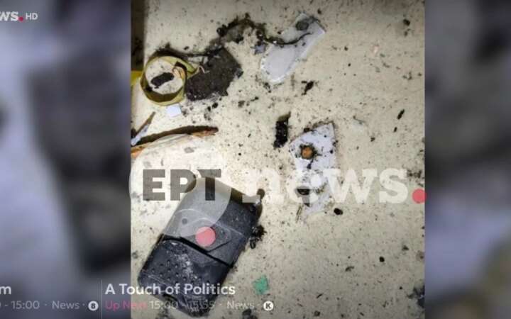 Κολωνός: Φωτογραφίες από τον εκρηκτικό μηχανισμό – Ενισχύεται το σενάριο φονικής ενέδρας