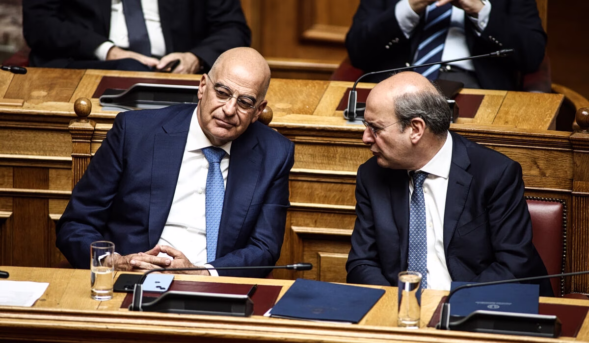 Έδειξε ξανά τον πήχη ο Δένδιας σε Μητσοτάκη για τις επιδόσεις της ΝΔ - Οι κινήσεις στη σκιώδη κούρσα διαδοχής