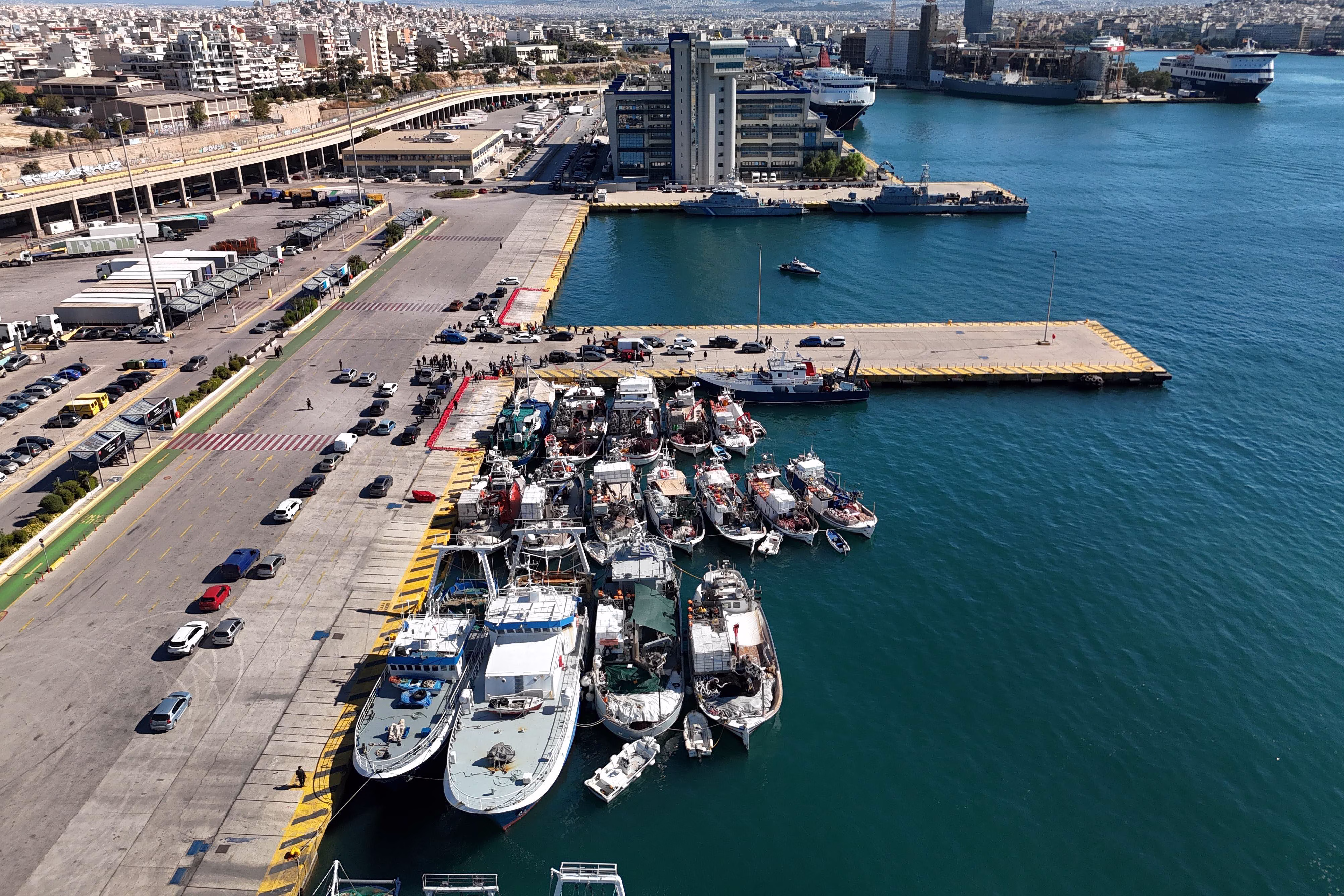Εκτός αρμοδιότητας του υπουργείου Ναυτιλίας τα βασικά αιτήματα των αλιέων, λέει ο γενικός γραμματέας Νησιωτικής Πολιτικής
