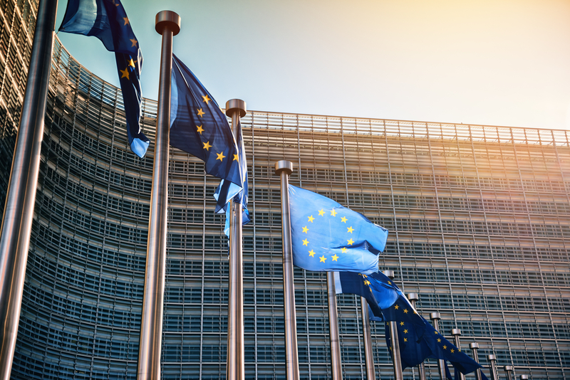 Προειδοποιητικές επιστολές στην Ελλάδα για τις καθυστερήσεις πληρωμών και τα ηλεκτρονικά τελωνειακά συστήματα