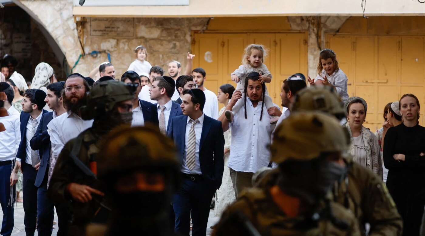 Ισραηλινοί έποικοι επιτέθηκαν σε ευρωπαϊκή διπλωματική συνοδεία και ξυλοκόπησαν Γάλλο δήμαρχο
