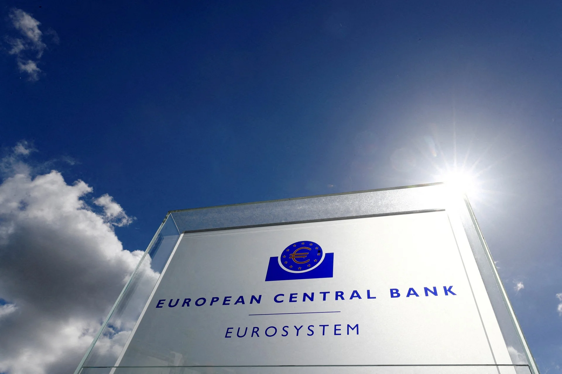 Γιατί είναι απίθανο να παρέμβει η ΕΚΤ για τη Γαλλία