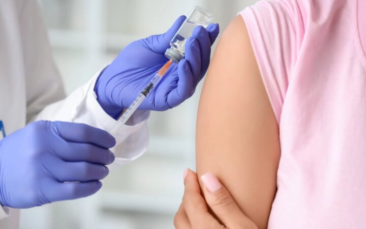 Εξατομικευμένο εμβόλιο mRNA για τον καρκίνο μείωσε κατά 42% τον κίνδυνο υποτροπής ή θανάτου