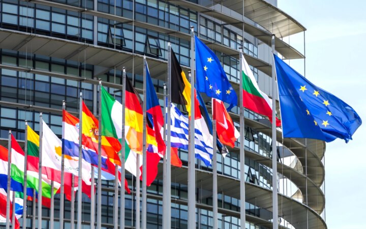 Η οικονομική ανασφάλεια και η κρίση εμπιστοσύνης αλλάζουν τον πολιτικό χάρτη της Ευρώπης