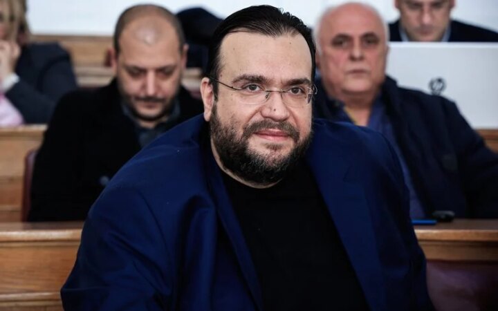 Επιχείρηση για την εξάρθρωση εγκληματικής οργάνωσης για απάτες σε βάρος του e-ΕΦΚΑ – Χειροπέδες στον Φίλιππο Καμπούρη και την γυναίκα του