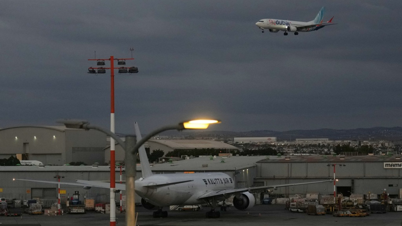 Flydubai: Με τσεκούρι επιτέθηκε ο συγκυβερνήτης στον κυβερνήτη