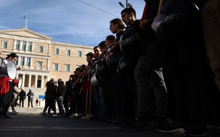 Νέες κινητοποιήσεις φοιτητών και εκπαιδευτικών: Θα στήσουν σκηνές στο Σύνταγμα
