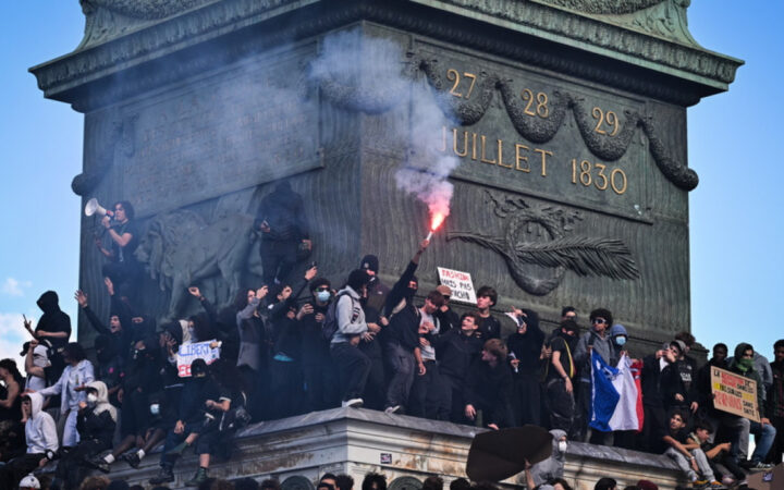 Γαλλία: Νέες μαθητικές διαδηλώσεις πριν από τις εκλογές