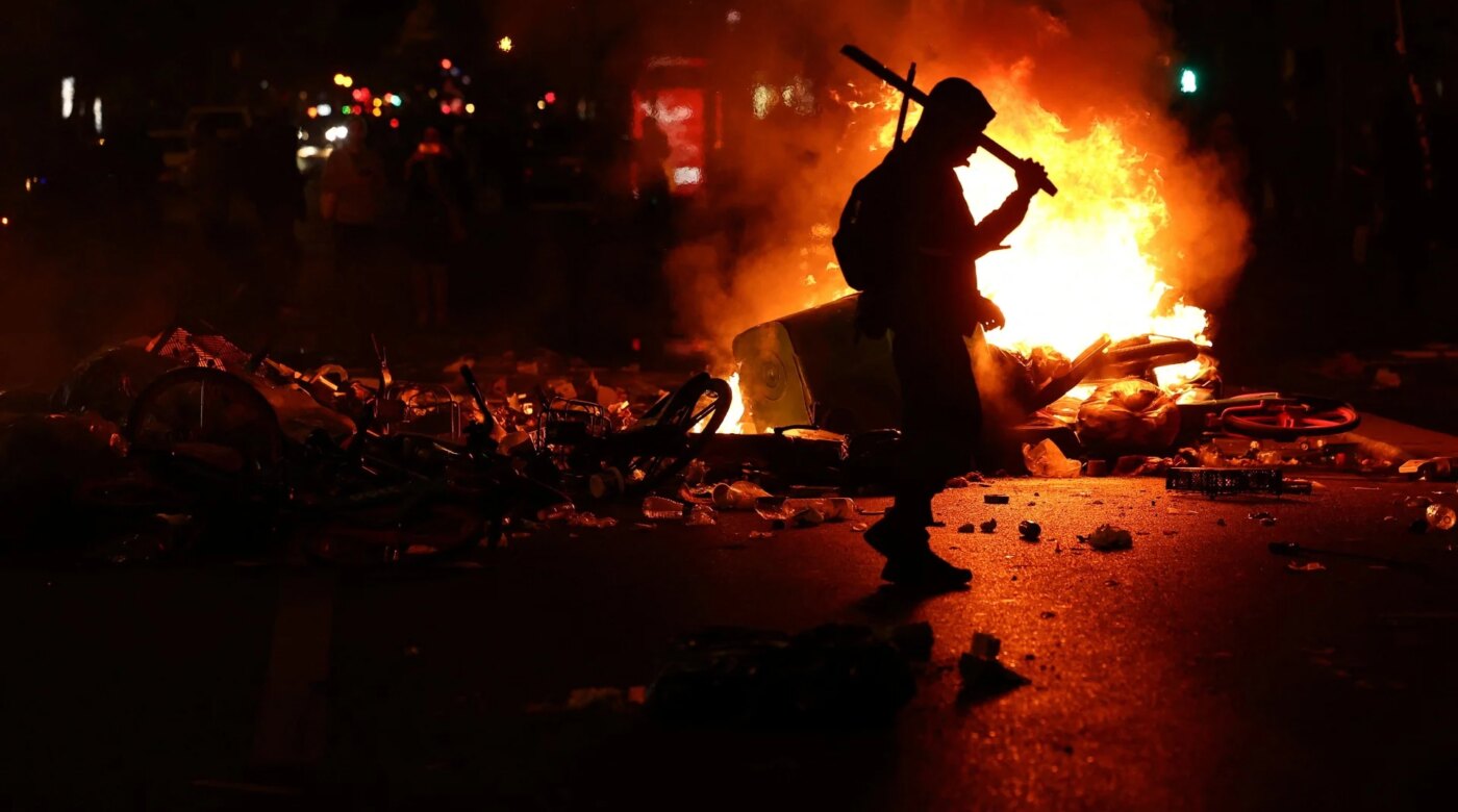 Στις 2.397 οι συλλήψεις, 997 αστυνομικοί τραυματίστηκαν, οι 7 σοβαρά