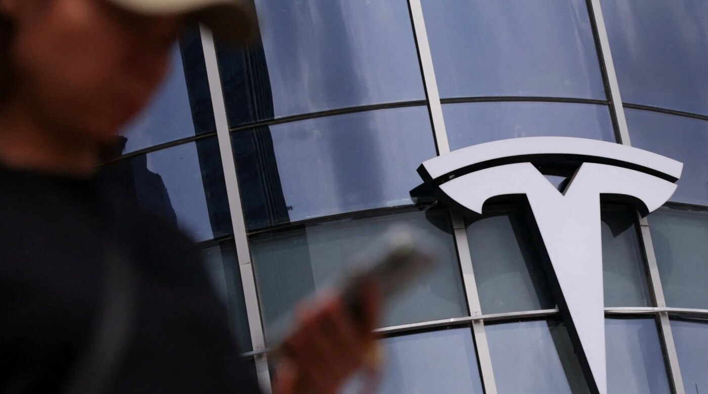 Η Tesla έλαβε έγκριση για το σύστημα αυτόνομης οδήγησης στη Σλοβακία