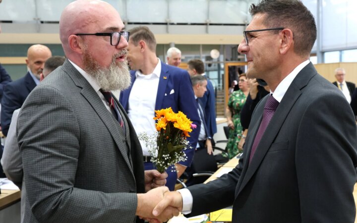 «Πρόβα συμμαχίας» της ακροδεξιάς AfD με την αριστερή BSW στη Σαξονία-Άνχαλτ με ψήφισμα για την Ουκρανία