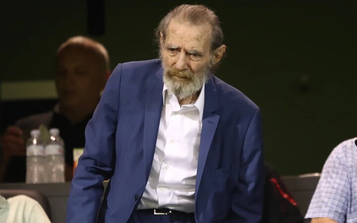 Σε στενό οικογενειακό κύκλο η κηδεία του Γιώργου Βαρδινογιάννη – News.gr
