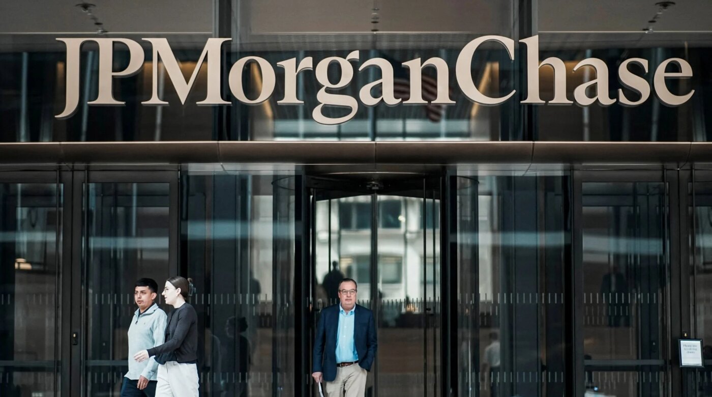 Η JPMorgan προσέλαβε τον έμπειρο διαπραγματευτή συμφωνιών Ρομπ Σουίνι