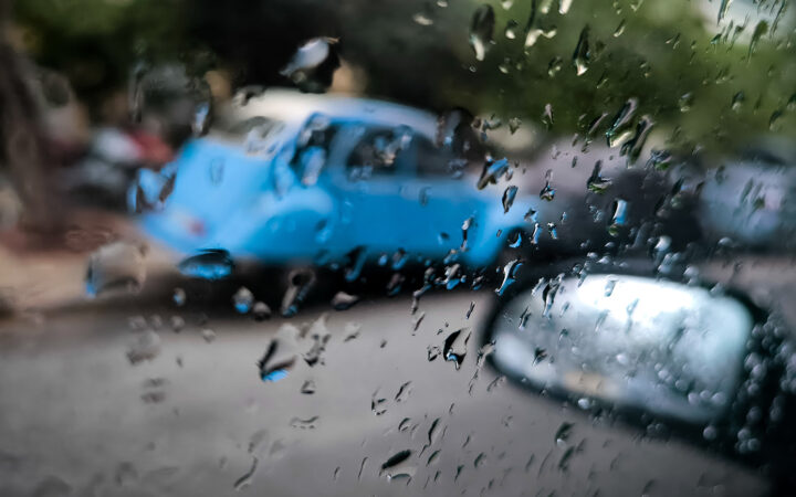 Σε σταδιακή υποχώρηση η κακοκαιρία – Φθινοπωρινό σκηνικό με αισθητή πτώση της θερμοκρασίας – News.gr