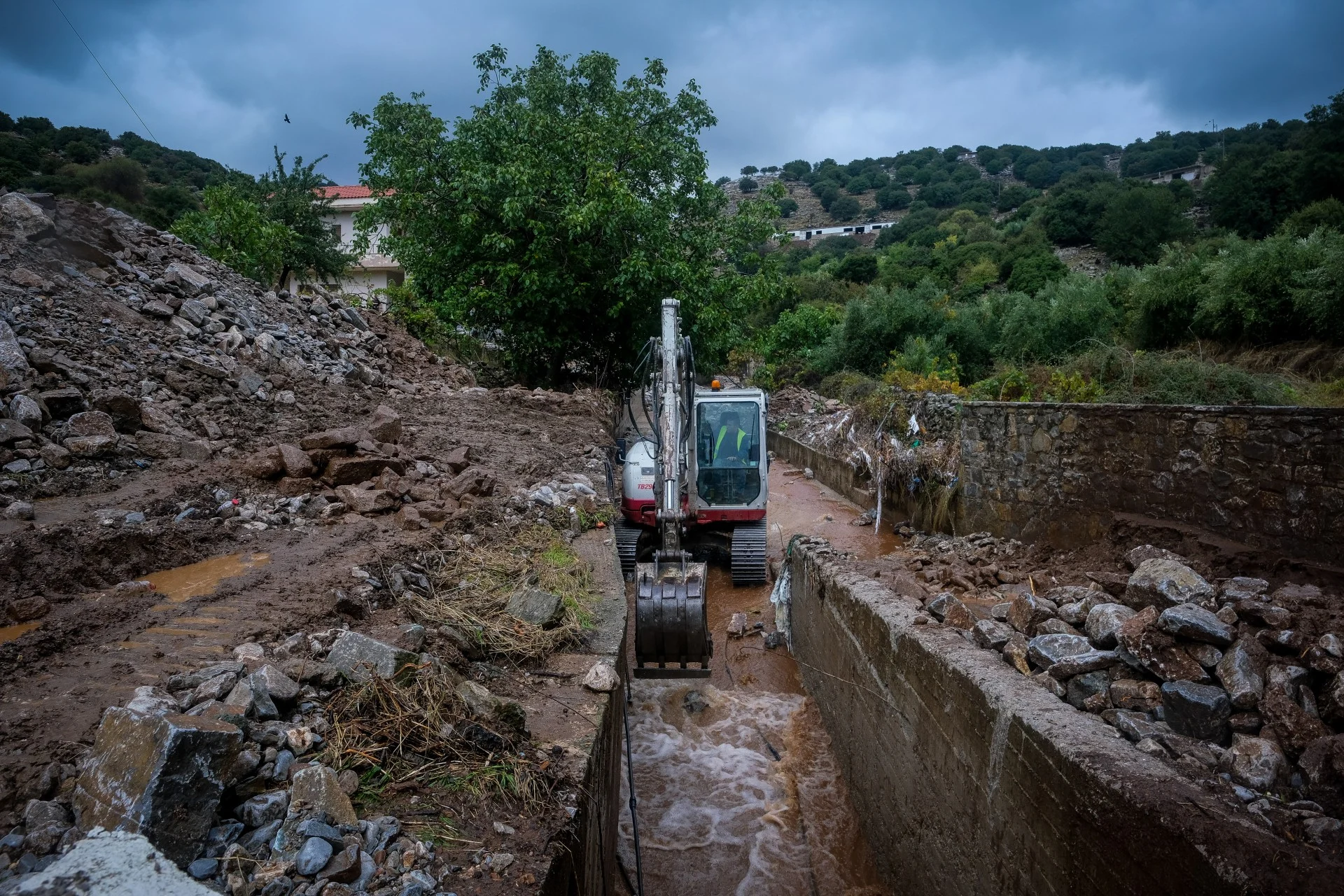Σε συναγερμό όλη η Κρήτη για το νέο κύμα άγριας κακοκαιρίας