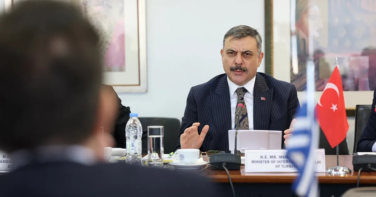 «Η Ελλάδα δεν πρέπει να γίνει καταφύγιο εγκληματιών» διαμήνυσε ο Τούρκος υπουργός Εσωτερικών στον Μιχάλη Χρυσοχοΐδη
