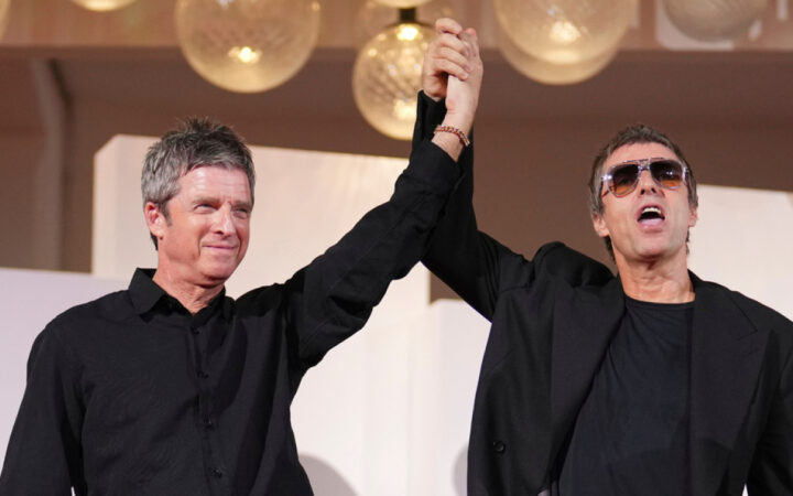 Oasis: Γιατί η πολυσυζητημένη συμφιλίωση των αδελφών Γκάλαχερ έμεινε εκτός ντοκιμαντέρ
