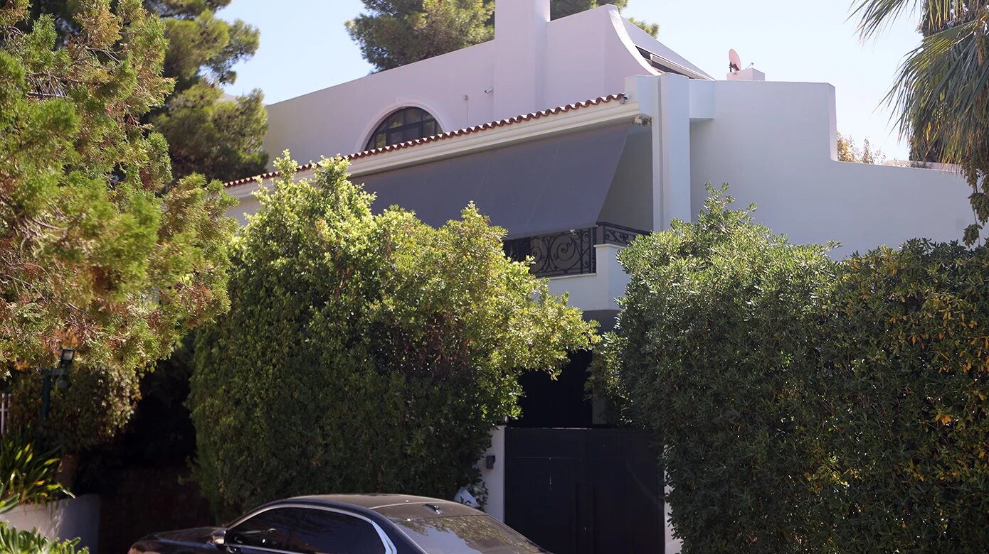 Άνοιξαν το χρηματοκιβώτιο του τραγουδιστή – «Δεν υπήρχε απολύτως τίποτα μέσα, κανένα έγγραφο, κανένα αντικείμενο» – News.gr