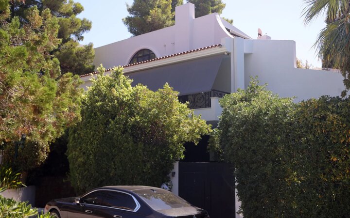 Άνοιξαν το χρηματοκιβώτιο του τραγουδιστή – «Δεν υπήρχε απολύτως τίποτα μέσα, κανένα έγγραφο, κανένα αντικείμενο» – News.gr