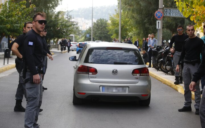 Στα δικαστήρια ο πρόεδρος της ΕΟΚ