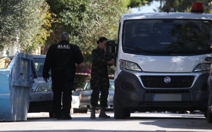 Διακοπή κυκλοφορίας στον Πειραιά λόγω ύποπτης βαλίτσας – News.gr