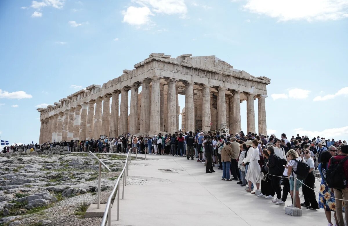 Greece welcomed 28.5 million tourists in January-August