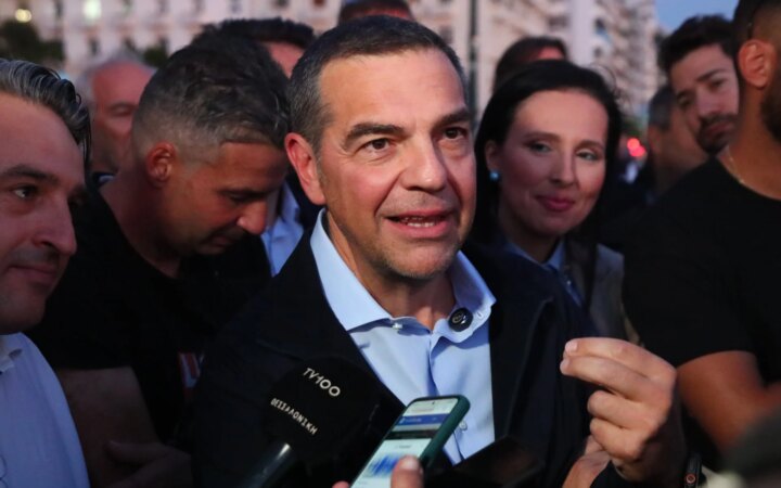 «Ερημώνουν τα χωριά στη στεριά, ερημώνουν και οι θάλασσές μας»