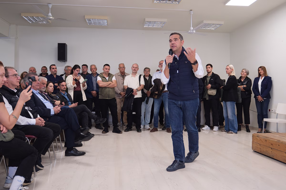 Κρήτη: Ο Τσίπρας στους αληθινούς παραγωγούς και όχι στους «Φραπέδες» και τους «Χασάπηδες»