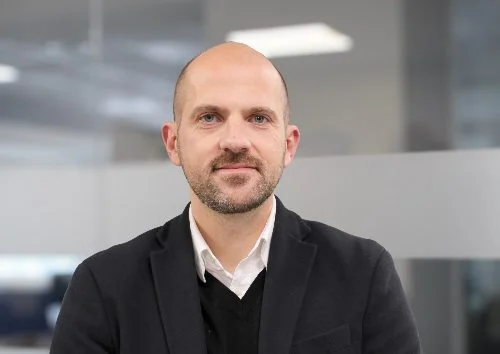 Νέος CEO ο Πάνος Τσώνης