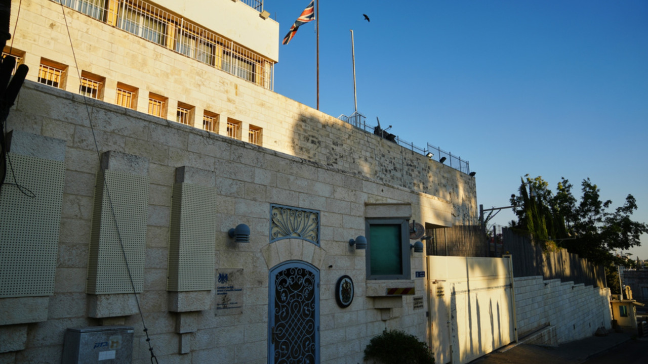 Βρετανία: Το προξενείο στην Ανατολική Ιερουσαλήμ γίνεται «UK Mission» παρά την εντολή του Ισραήλ