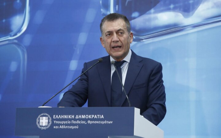 Οι αποφάσεις Βρούτση και το μήνυμα για την επόμενη ημέρα